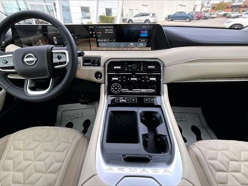 New 2026 Nissan Armada Platinum Reserve image 4