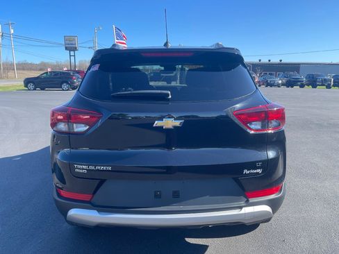 Used 2025 Chevrolet TrailBlazer LT AWD/4WD image 6