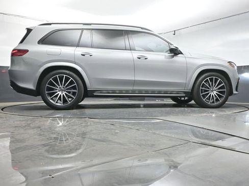 Used 2026 Mercedes-Benz GLS 450 4MATIC image 42