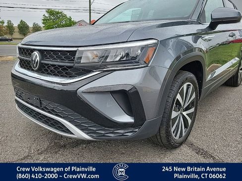 Certified 2022 Volkswagen Taos SE AWD/4WD image 23