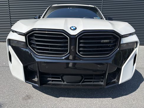Used 2023 BMW XM AWD/4WD image 13