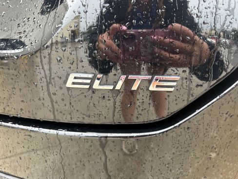 Certified 2025 Honda Pilot Elite image 37