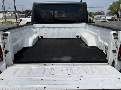 Used 2020 Jeep Gladiator Sport w/ Quick Order Package 23S AWD/4WD image 19