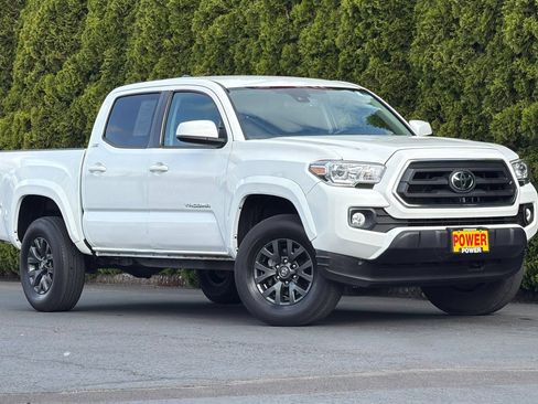 Used 2023 Toyota Tacoma SR5 RWD image 2
