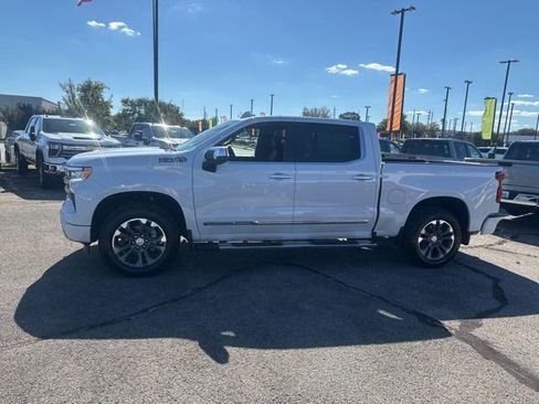 New 2026 Chevrolet Silverado 1500 High Country w/ Technology Package AWD/4WD image 7