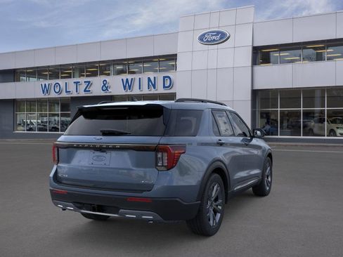 New 2025 Ford Explorer Active w/ Active Comfort Package image 8