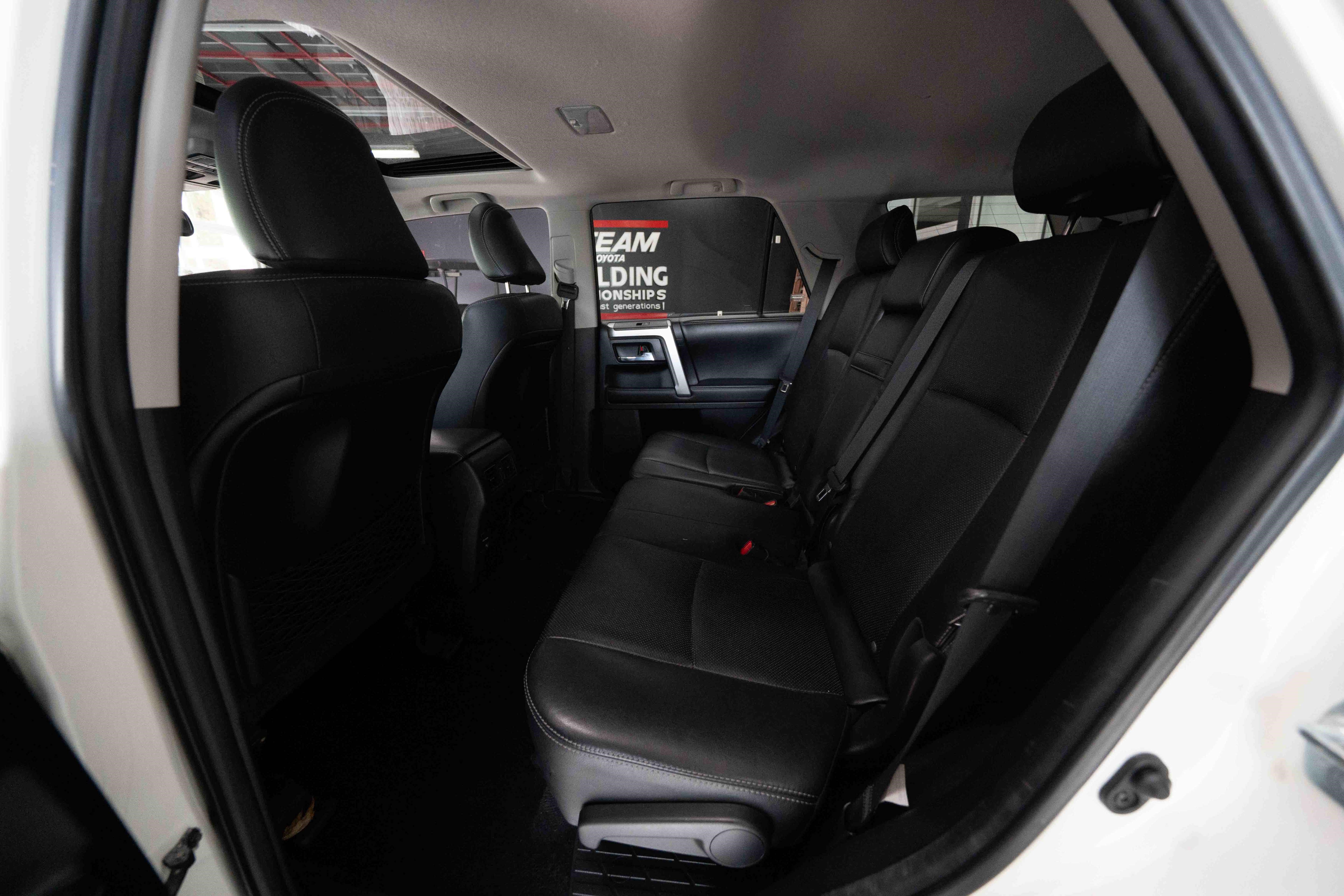 Used 2015 Toyota 4Runner Limited AWD/4WD image 23