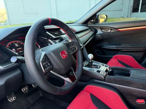 Used 2019 Honda Civic Type R image 15