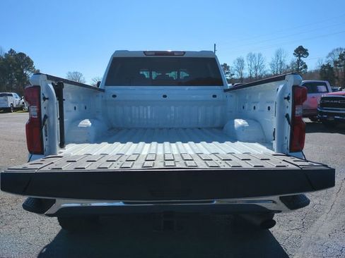 Used 2023 Chevrolet Silverado 2500 LTZ w/ LTZ Convenience Package image 22