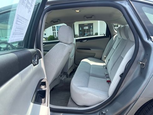 Used 2007 Chevrolet Impala LS FWD image 11