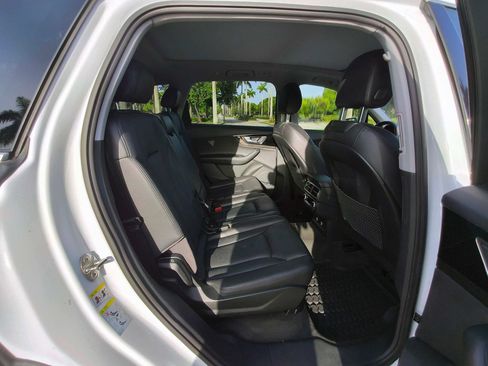 Used 2019 Audi Q7 3.0T Prestige AWD/4WD image 43