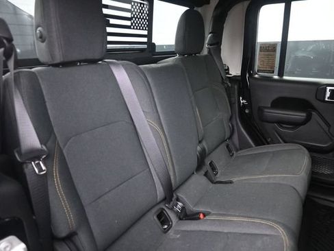 Used 2024 Jeep Gladiator Sport AWD/4WD image 48