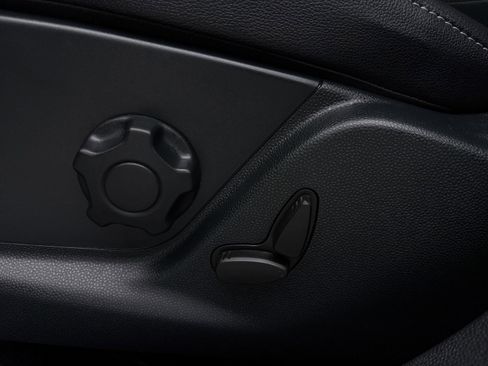 Used 2020 Ford EcoSport SES image 14