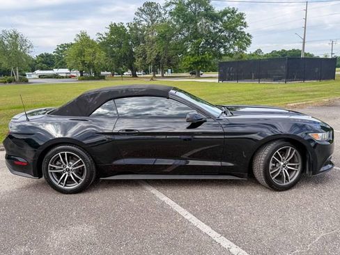 Used 2016 Ford Mustang Premium image 3