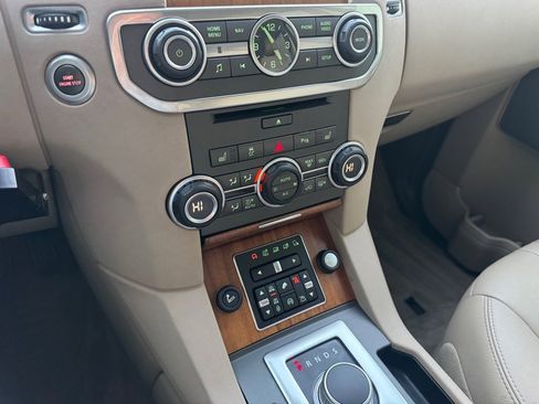 Used 2016 Land Rover LR4 HSE image 19