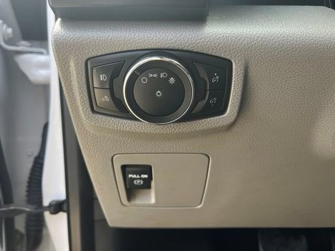 Used 2018 Ford F150 XL w/ Equipment Group 101A Mid AWD/4WD image 6