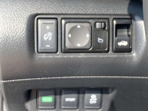 Used 2016 Nissan Sentra SV w/ Driver's Assist Package FWD image 20