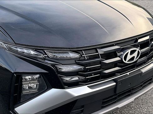 Used 2025 Hyundai Tucson SEL FWD image 28