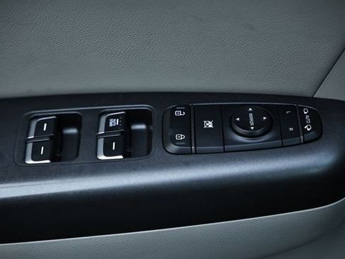 Used 2022 Kia Sportage Nightfall Edition image 17