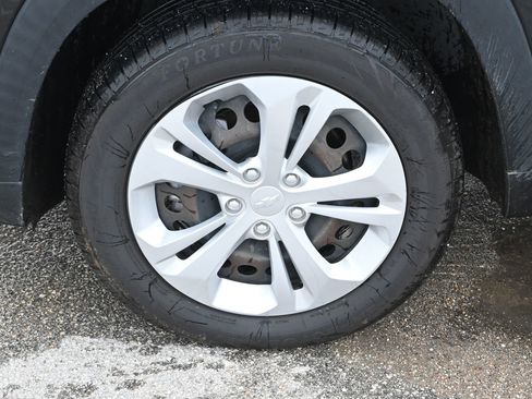 Used 2024 Chevrolet Trax LS FWD image 7