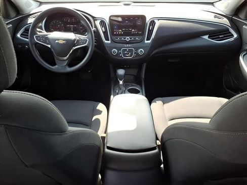 Used 2024 Chevrolet Malibu LS FWD image 12