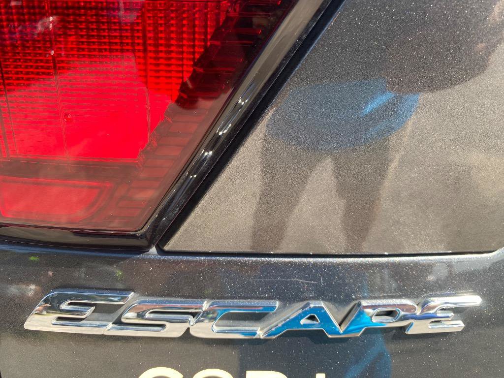 Used 2019 Ford Escape SE FWD image 38