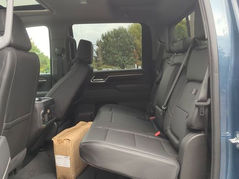 New 2025 GMC Sierra 2500 Denali w/ Denali Reserve Package image 26