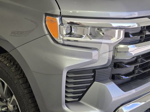 New 2026 Chevrolet Silverado 1500 LT w/ Texas Edition Plus RWD image 9