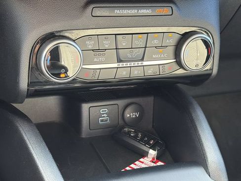 Used 2022 Ford Escape SE w/ Convenience Package AWD/4WD image 24