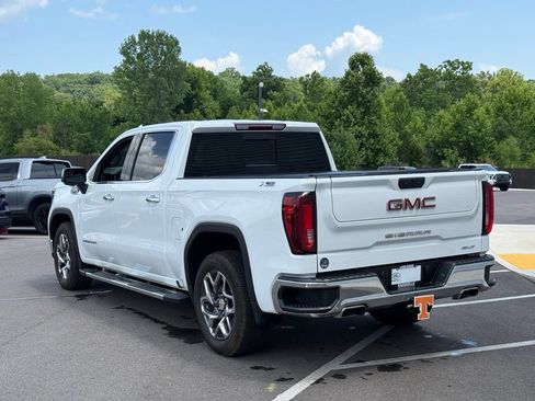 Used 2023 GMC Sierra 1500 SLT w/ SLT Premium Package AWD/4WD image 11