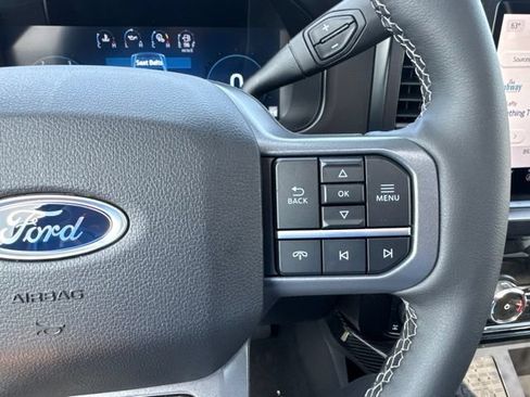 New 2026 Ford F250 Lariat w/ Black Appearance Package AWD/4WD image 35