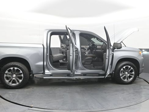 Used 2025 Chevrolet Silverado 1500 High Country AWD/4WD image 45