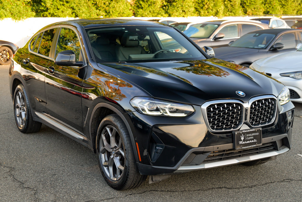 Used 2023 BMW X4 xDrive30i w/ Premium Package AWD/4WD image 9