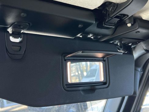 Used 2022 Jeep Gladiator Rubicon w/ Cold Weather Group image 10