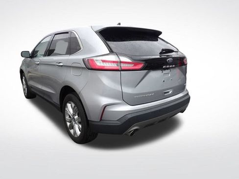 Used 2022 Ford Edge Titanium w/ Equipment Group 301A AWD/4WD image 11
