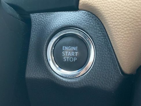 Used 2025 Toyota RAV4 Limited FWD image 23