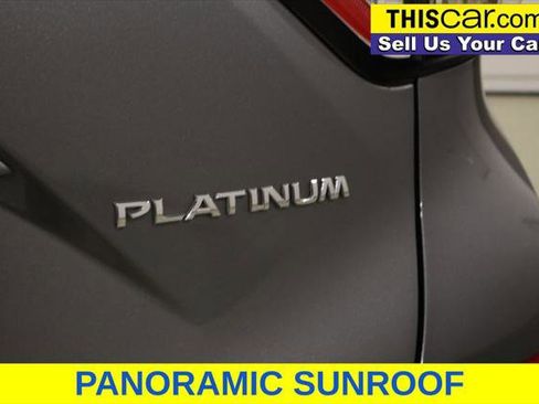 Used 2017 Nissan Murano Platinum w/ Platinum Technology Package FWD image 12