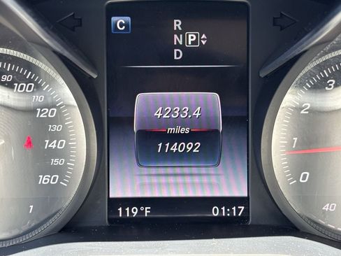 Used 2015 Mercedes-Benz C 300 4MATIC Sedan image 30