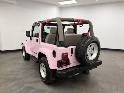 Used 2004 Jeep Wrangler Sahara w/ Dual Top Group AWD/4WD image 8