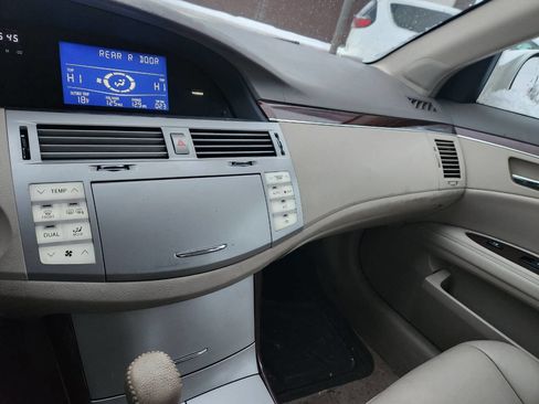 Used 2008 Toyota Avalon XLS image 24