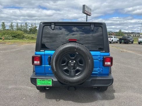 Used 2021 Jeep Wrangler Sport AWD/4WD image 7