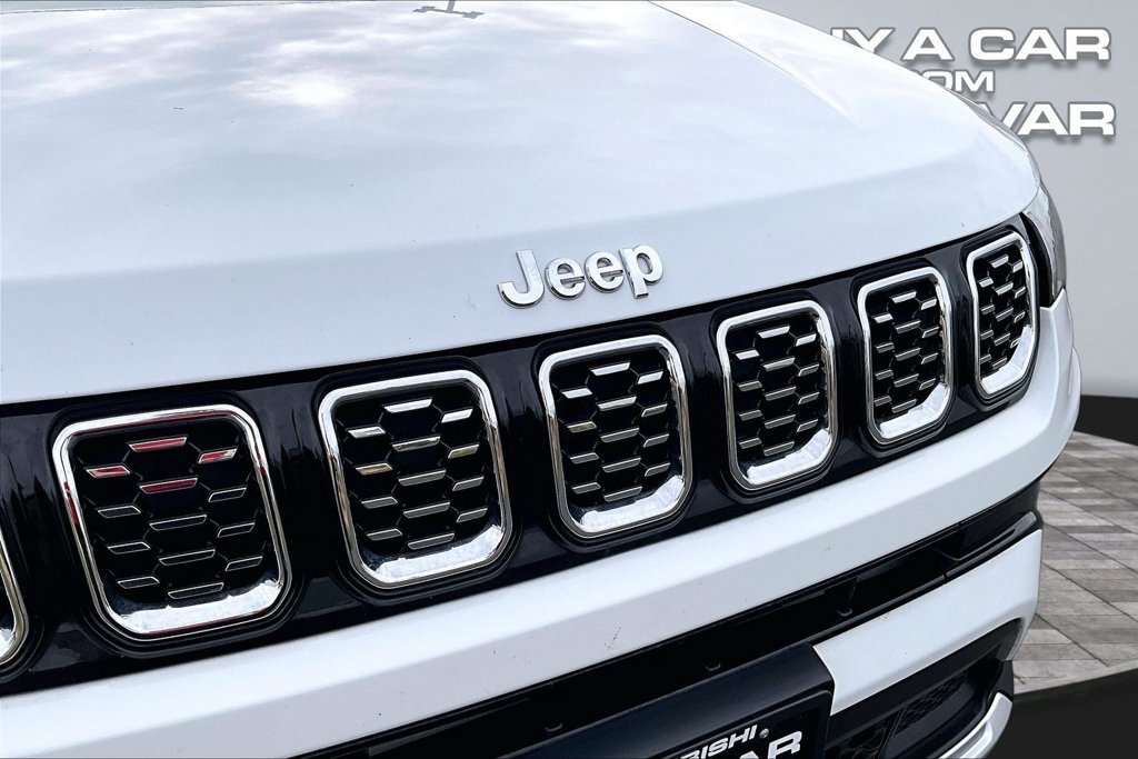 Used 2025 Jeep Compass Limited AWD/4WD image 27