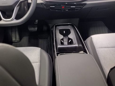 New 2025 Volkswagen ID.4 Pro image 29
