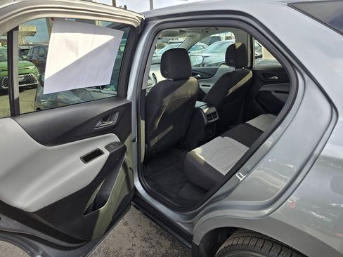 Used 2023 Chevrolet Equinox LT image 17