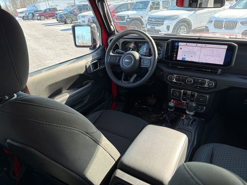 Certified 2025 Jeep Wrangler Unlimited Rubicon 4xe w/ Convenience Group image 12