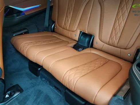 Used 2026 BMW X7 M60i AWD/4WD image 36