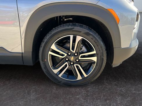 Used 2023 Chevrolet TrailBlazer LT FWD image 27