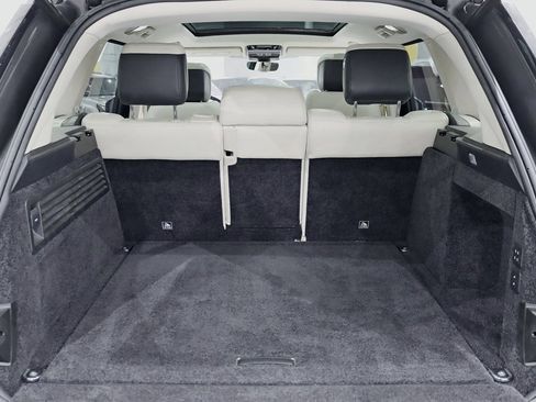 Used 2018 Land Rover Range Rover Long Wheelbase Supercharged image 40