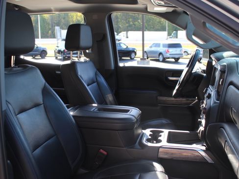 Used 2020 Chevrolet Silverado 1500 LTZ image 37