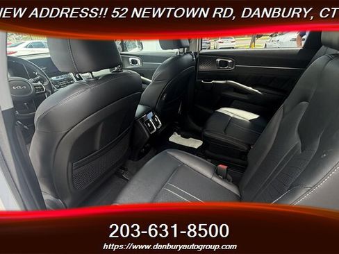 Used 2022 Kia Sorento SX AWD/4WD image 17